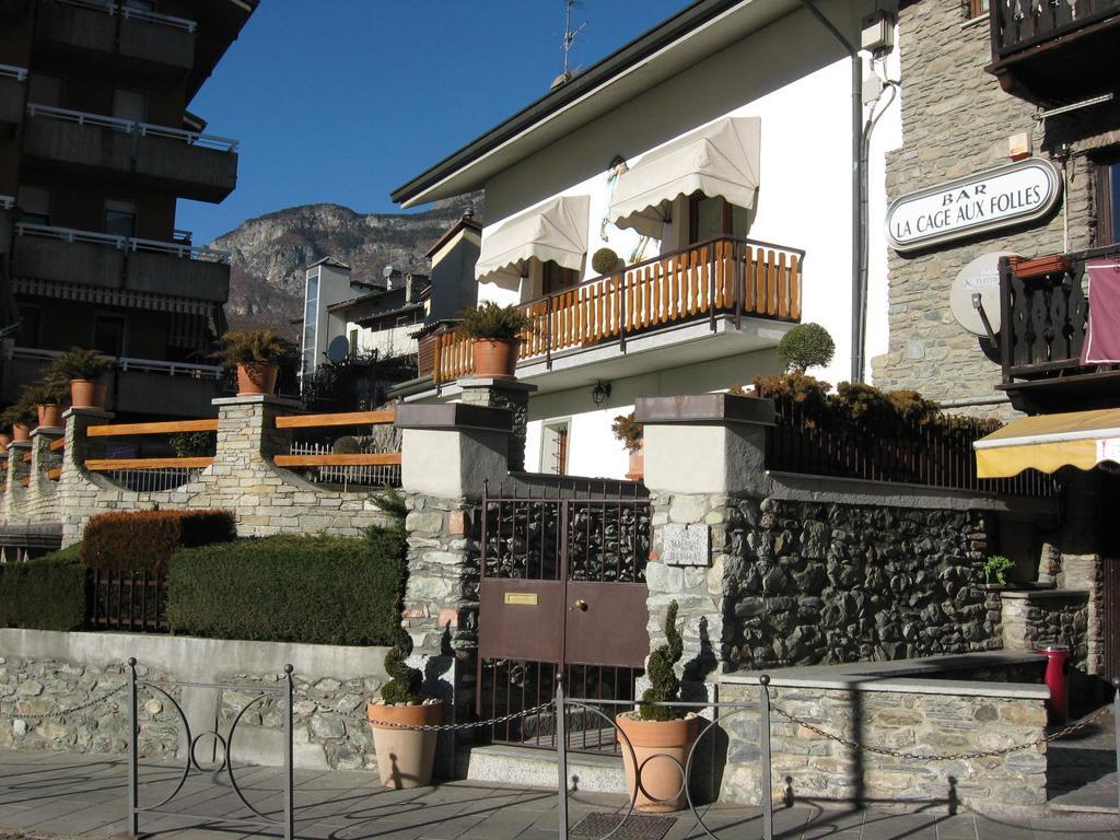 Ferienwohnung Monolocale In Via Pedonale Saint-Vincent Exterior foto