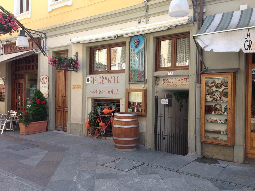 Ferienwohnung Monolocale In Via Pedonale Saint-Vincent Exterior foto